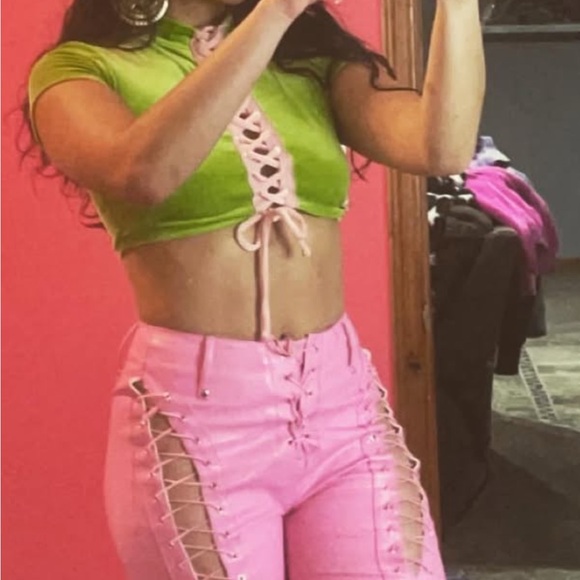 Cropped suede green top with pink front lacing - Picture 6 of 6